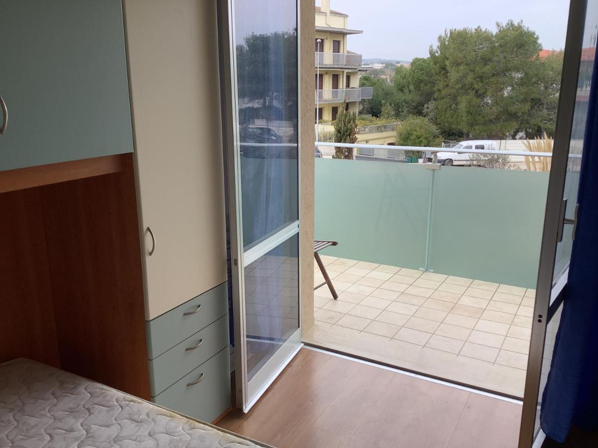 Oasi Mare Hotel Numana Exterior photo